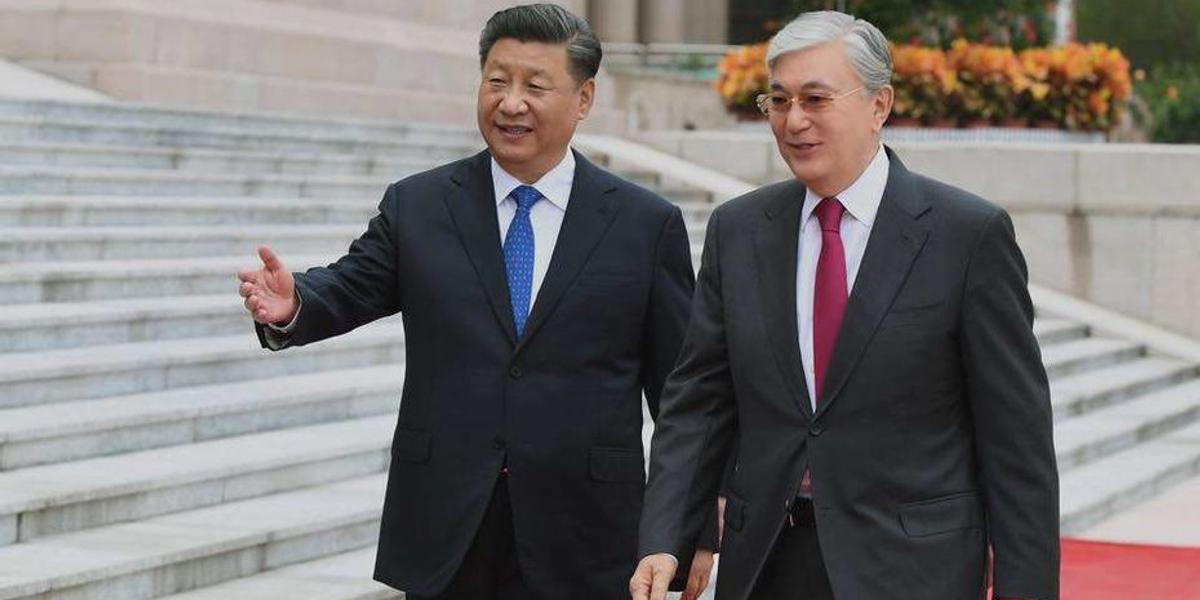 К.Токаев пригласил китайского лидера посетить Казахстан