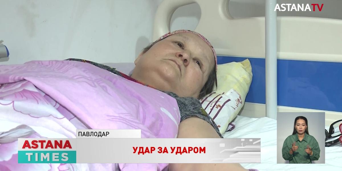«Вмиг превратилась в инвалида»: на уборщицу упал металлический мусорный бак в Павлодаре