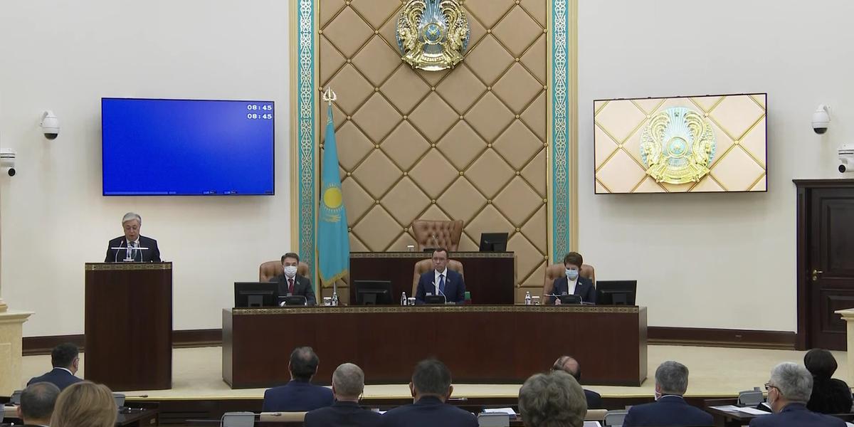 Казахстанцы смогут объявлять себя банкротами – Сенат принял законопроект