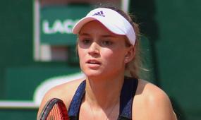 Стала известна соперница Елены Рыбакиной в финале Australian Open
