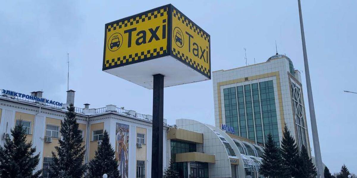 Таксиста оштрафовали  за назойливое приставание и нецензурную брань в Астане