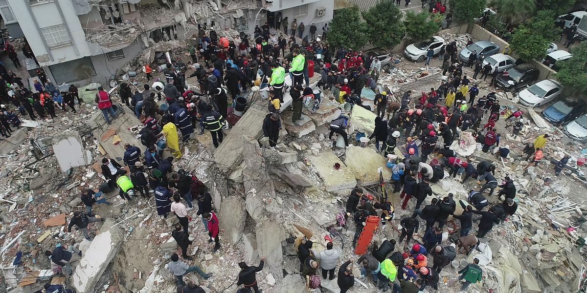 Четыре казахстанца пропали после землетрясений в Турции