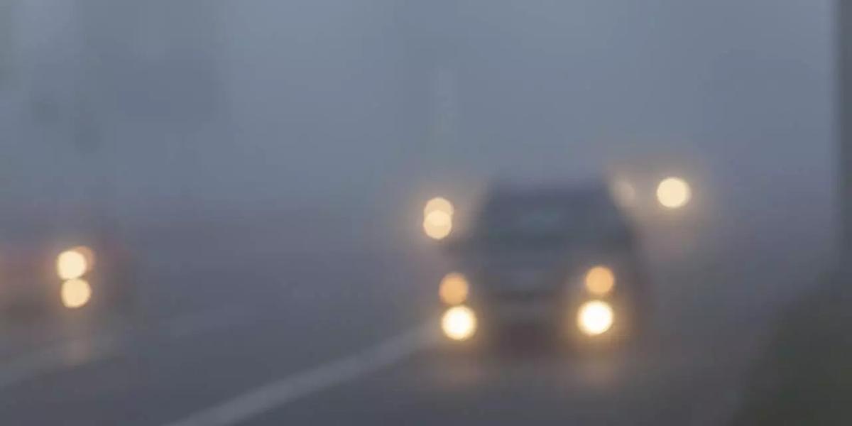 Из-за сильного тумана в Казахстане закрыли трассы