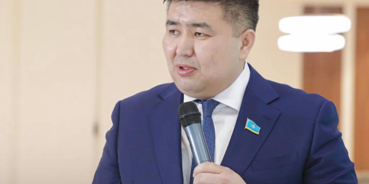 Елнур Бейсенбаев избран руководителем Фракции «AMANAT» в Мажилисе