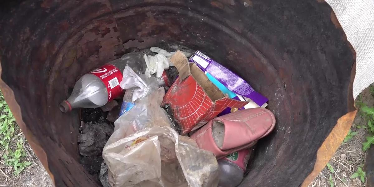 Был завернут в туалетную бумагу: младенца нашли в мусорном контейнере в Уральске