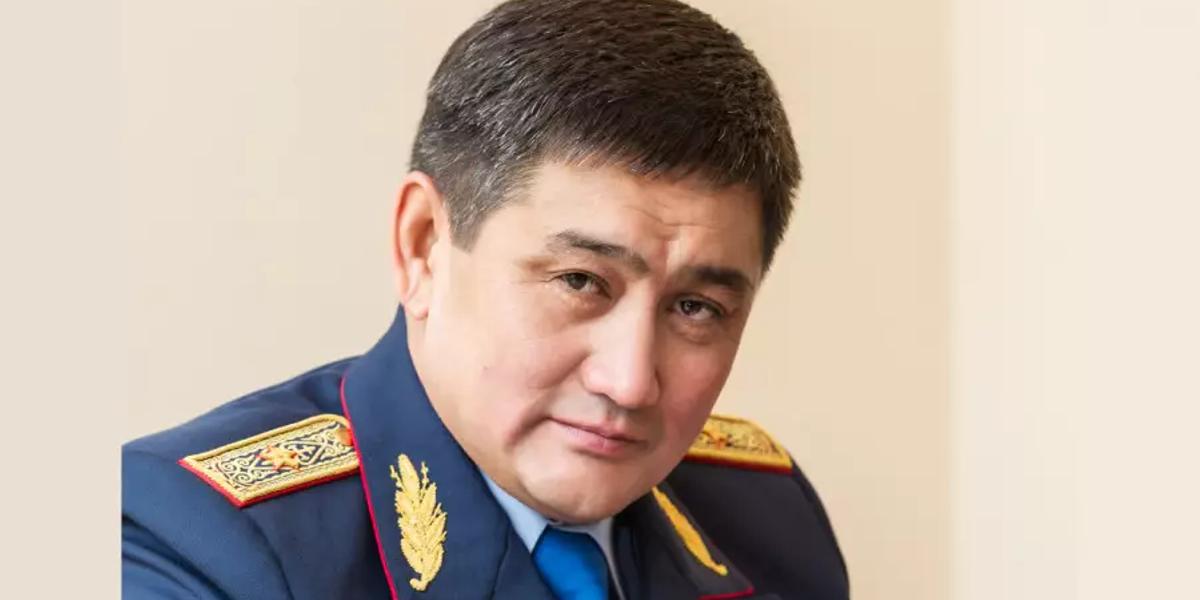 Генерал Күдебаев ұсталып, Қазақстанға жеткізілді