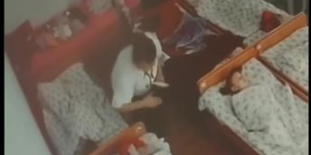 Воспитателя детсада в Павлодаре уволили после появления в Сети скандального видео