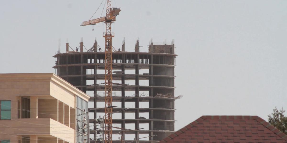 Десятки жилых домов в Актау строят незаконно