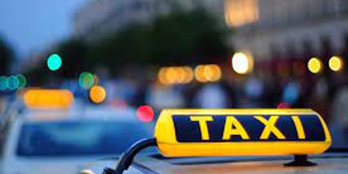 Алматыда шетелдіктен 800 доллар алған такси жүргізушісі сотқа тартылды