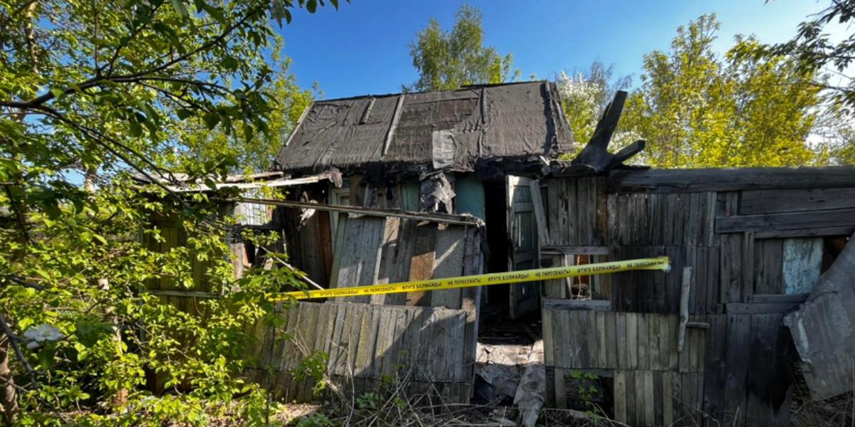 Схрон оружия и боеприпасов нашли в заброшенном доме Усть-Каменогорска