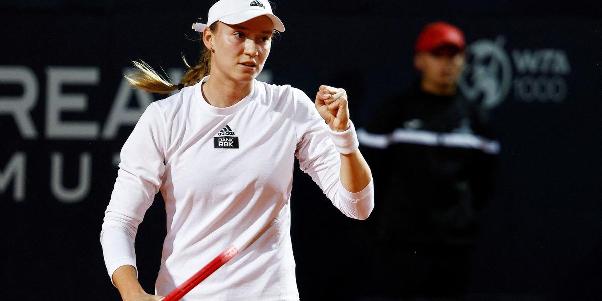 Елена Рыбакина вышла во второй раунд Открытого чемпионата Франции по теннису