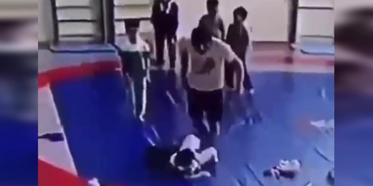 Тренировка для детей. Тренер убивший ребенка. Тренер убивший ребенка. Азербайджанский тренер. Азербайджанский тренер.