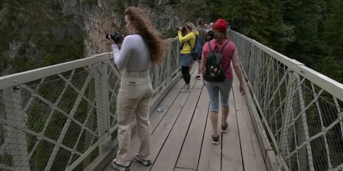 В Новосибирске парень разбившейся девушки показал её последнее сообщение АиФ Нов