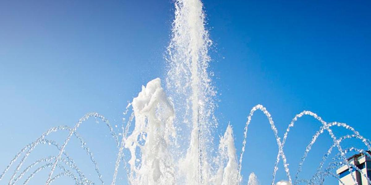 10-летний ребенок застрял в фонтане в Атырау