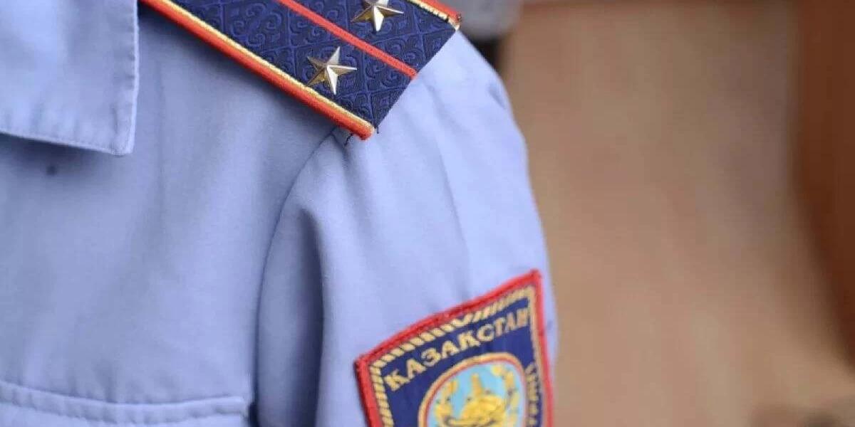 Астанада жүкті әйелді құтқарғаны үшін марапатталған полицейдің не үшін ұсталғаны белгілі болды