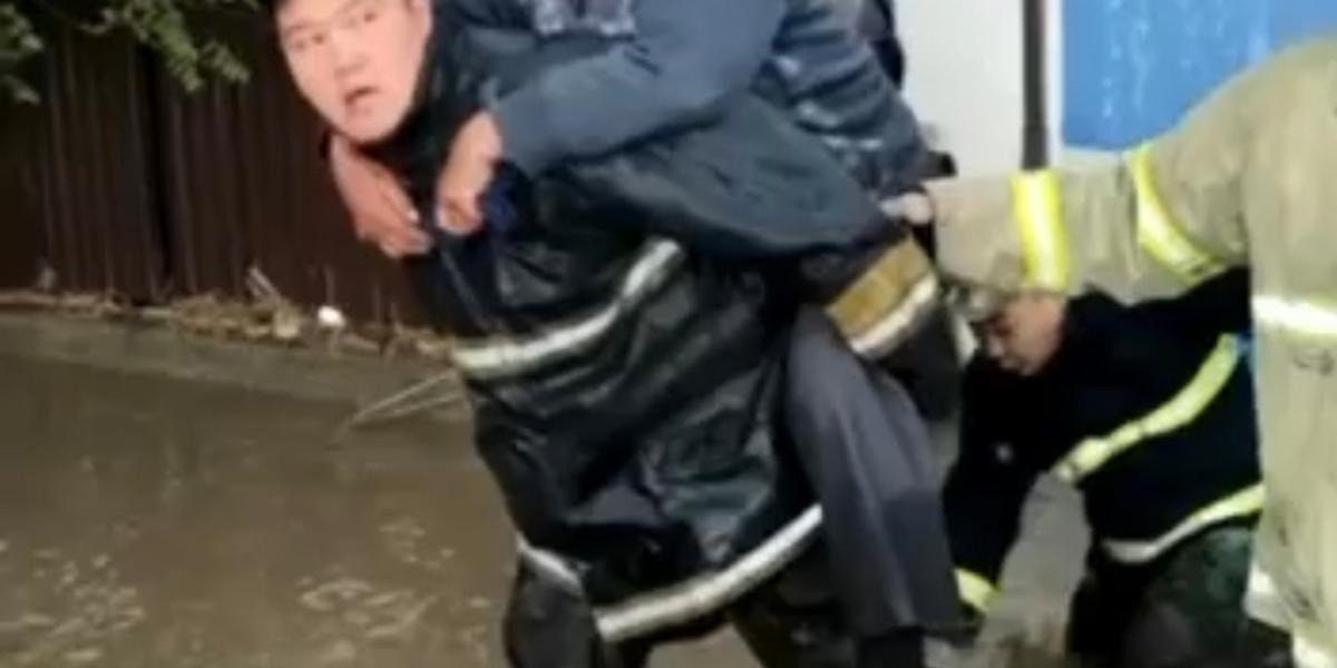 Жителей сёл в области Жетысу эвакуируют из-за обрушившейся непогоды