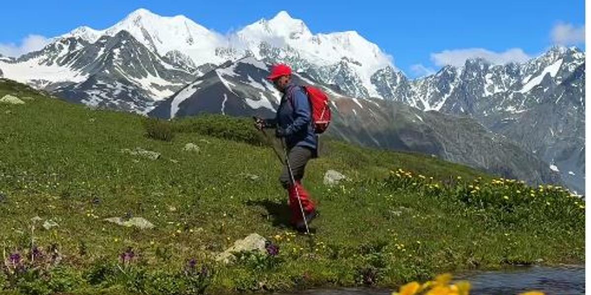Просто дух захватывает: казахстанский блогер показал красоты Алтайских гор в ВКО