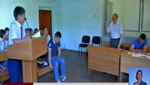 Карагандинский учитель физики, обвиняемый в лжетерроризме, настаивает на проверке работы службы 102 