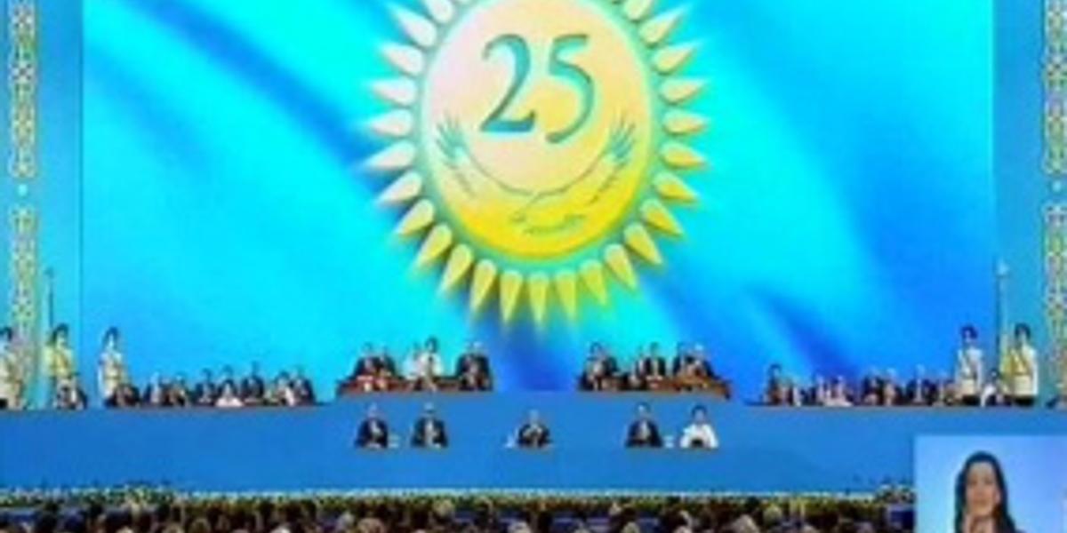 Н. Назарбаев поручил специальной комиссии рассмотреть вопрос перераспределения власти между Президентом, Парламентом и Правительством  