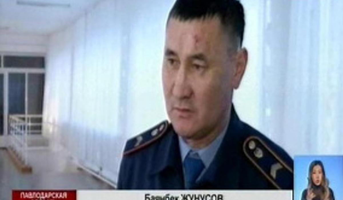 Павлодарские полицейские спасли от столкновения с «КАМАЗом» автобус с 18 детьми 