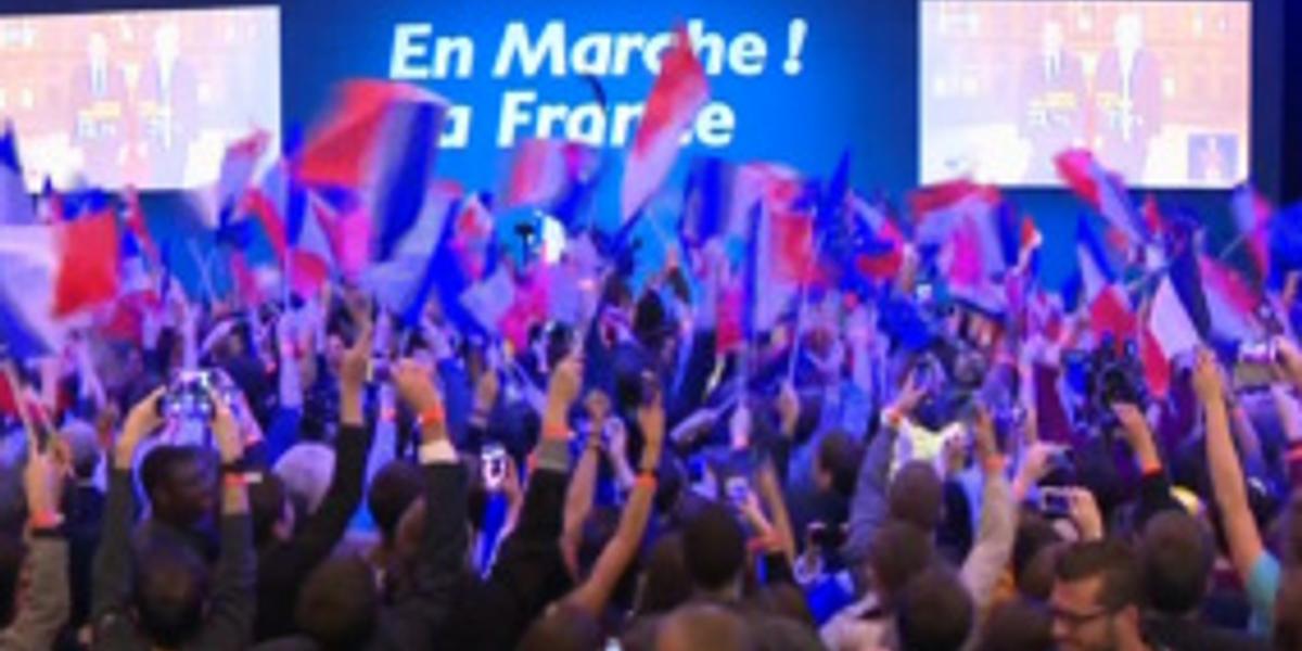 39-ғы кандидаттың 64-гі жұбайы. Ертең Францияда президент сайлауы. 