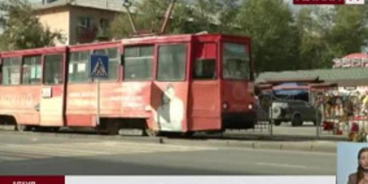 Трехкомнатную квартиру в Экибастузе купили семье школьниц,  сбитых трамваем  