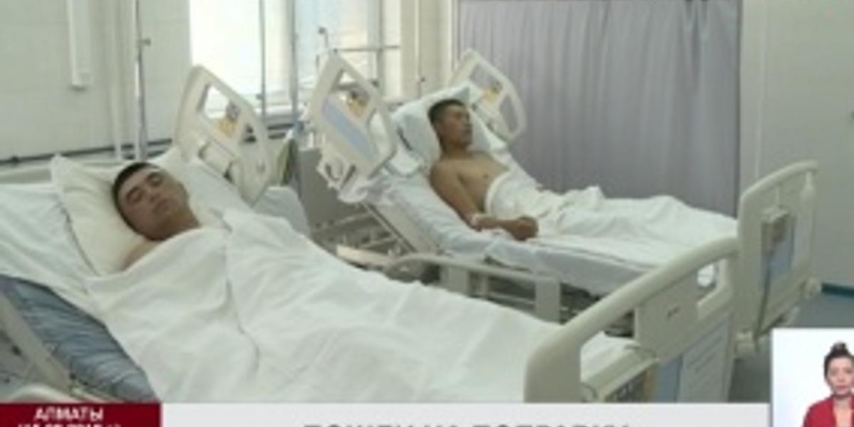В военном госпитале Алматы  начали выписывать солдат, пострадавших от взрыва на полигоне