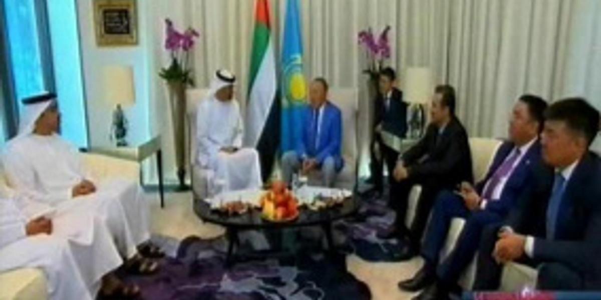 Н. Назарбаев встретился с военным руководством ОАЭ